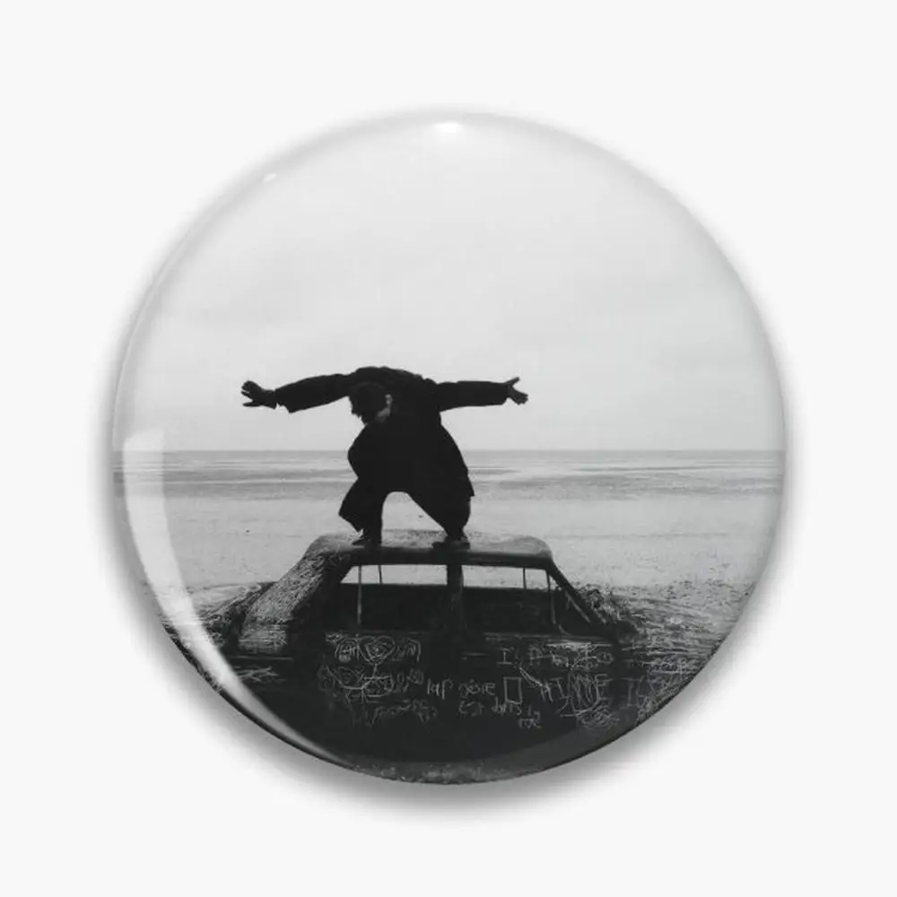 

Being Funny In A Foreign Language Pin Buttons Brooches Jewelry Accessory Customize Brooch Fashion Lapel Badges