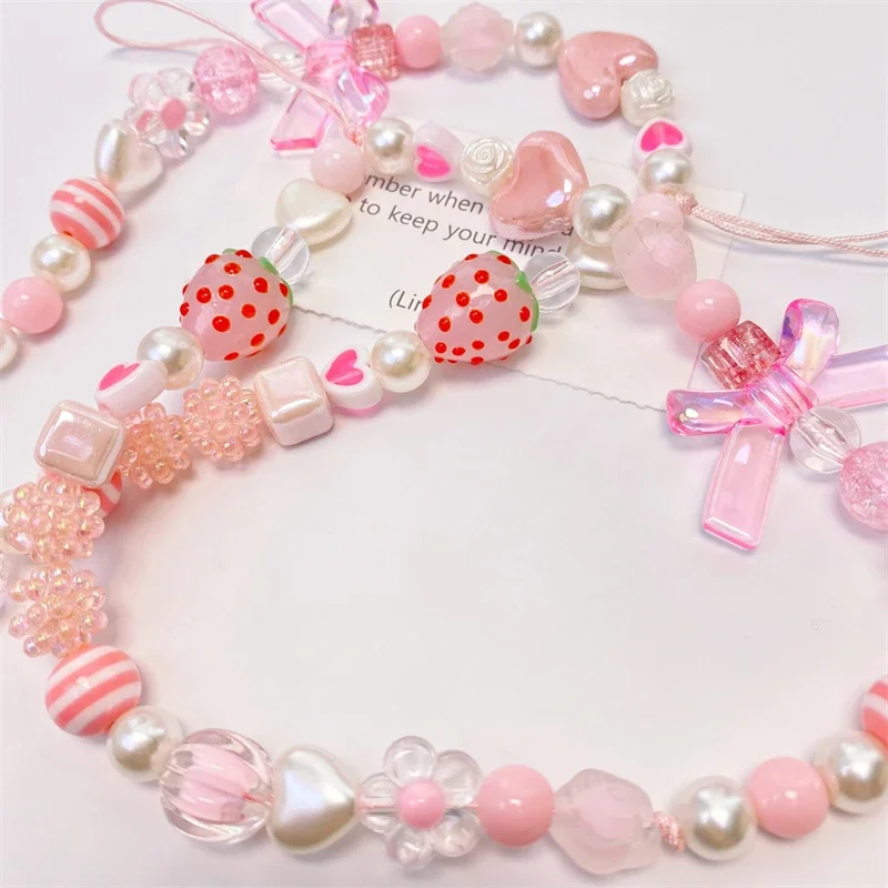 Sweet and Cute Pink Strawberry Mobile Strap Phone Chains For Women Pearl Chain Phone Pendant Charm Key Anti-Lost Lanyard Jewelry