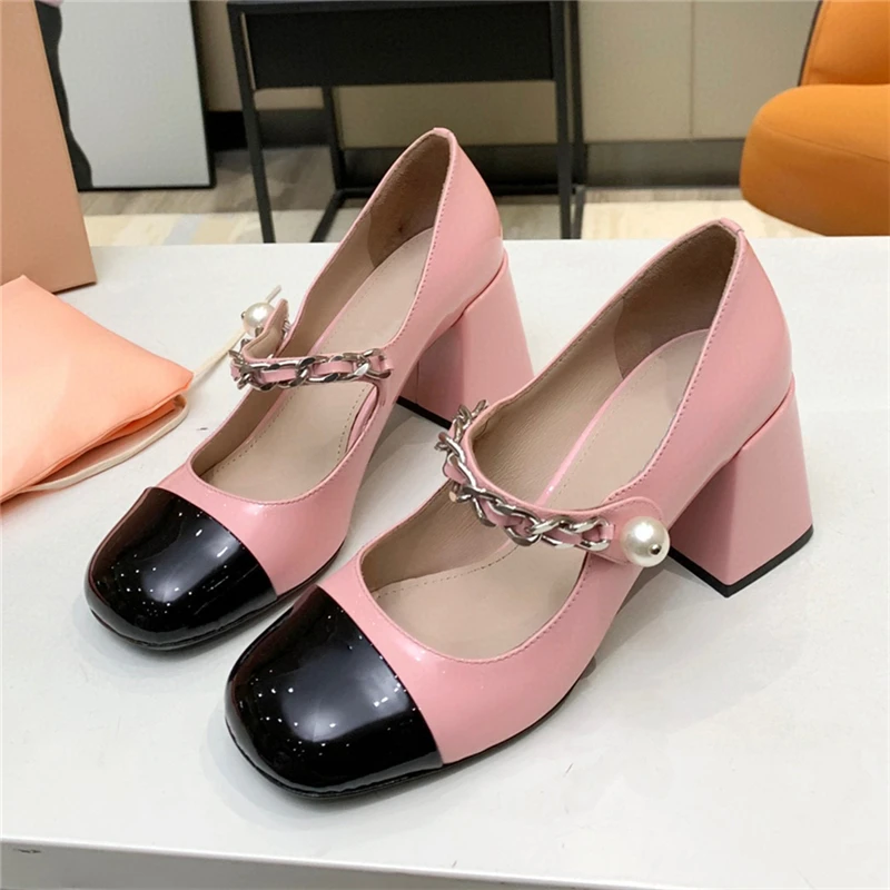 Décolleté da donna di colore misto rosa dolce tacco alto spesso Chians perline cintura di perle Decor scarpe da banchetto in vera pelle donna