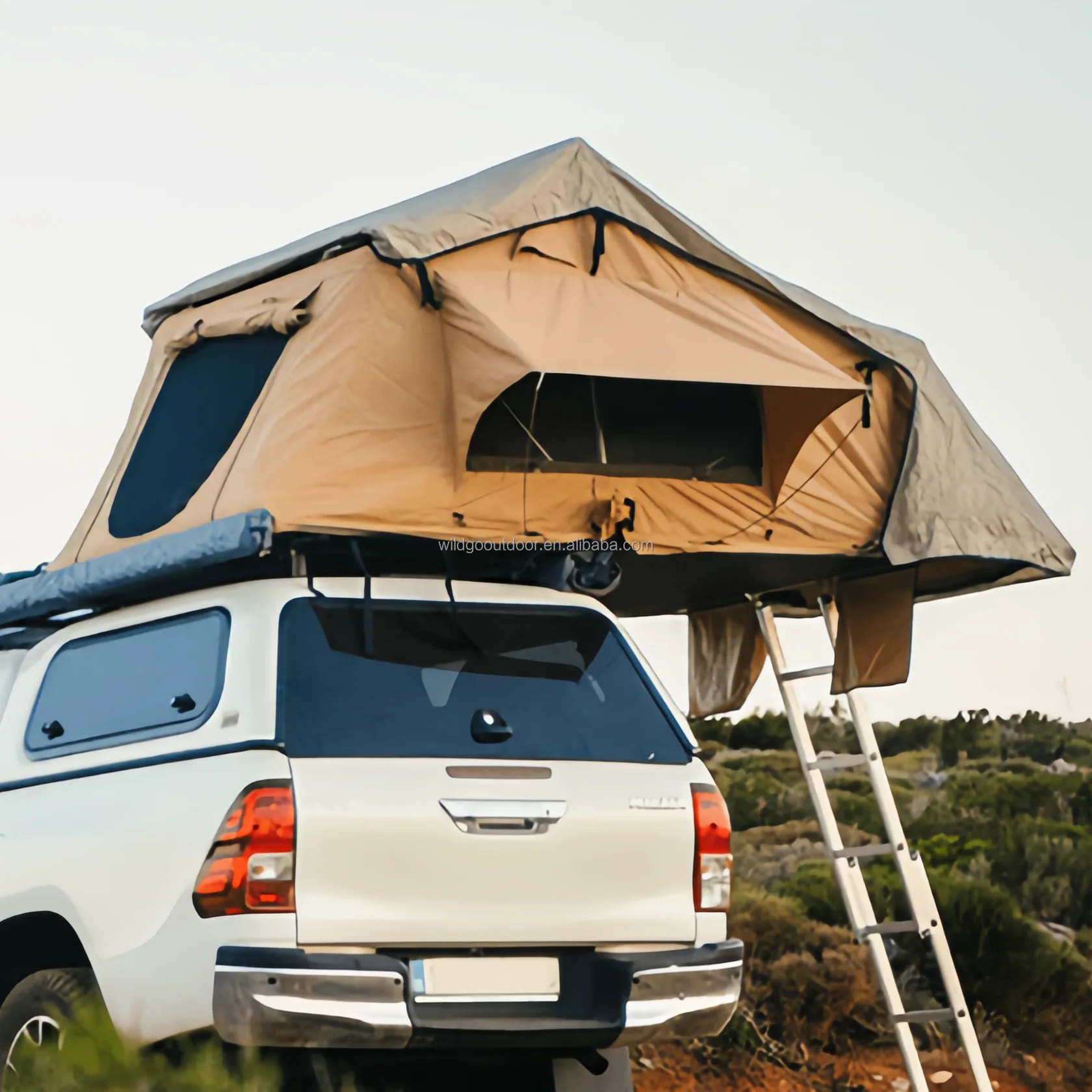 

Soft Shell Modern Four-Season Stainless Steel Folding Extendable Car Roof Tent Quick Automatic Opening Waterproof Rooftop