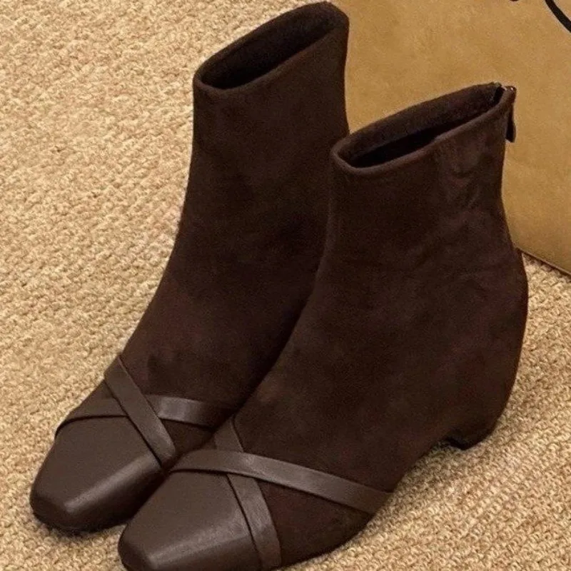 

Shoes Female 2026 Hot Sale Slip on Autumn Women's Pumps Pointed Toe Mixed Colors Flock Houndstooth Mid Heeled Profession Pumps