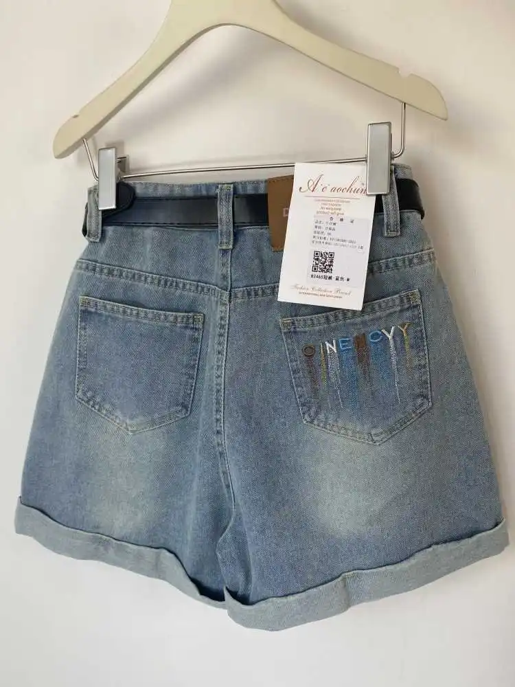 Pantalones cortos de mezclilla bordados con letras de verano, bordes enrollados, cremalleras, pantalones vaqueros cortos para mujer, pantalones cortos de mezclilla femeninos versátiles básicos de moda informal