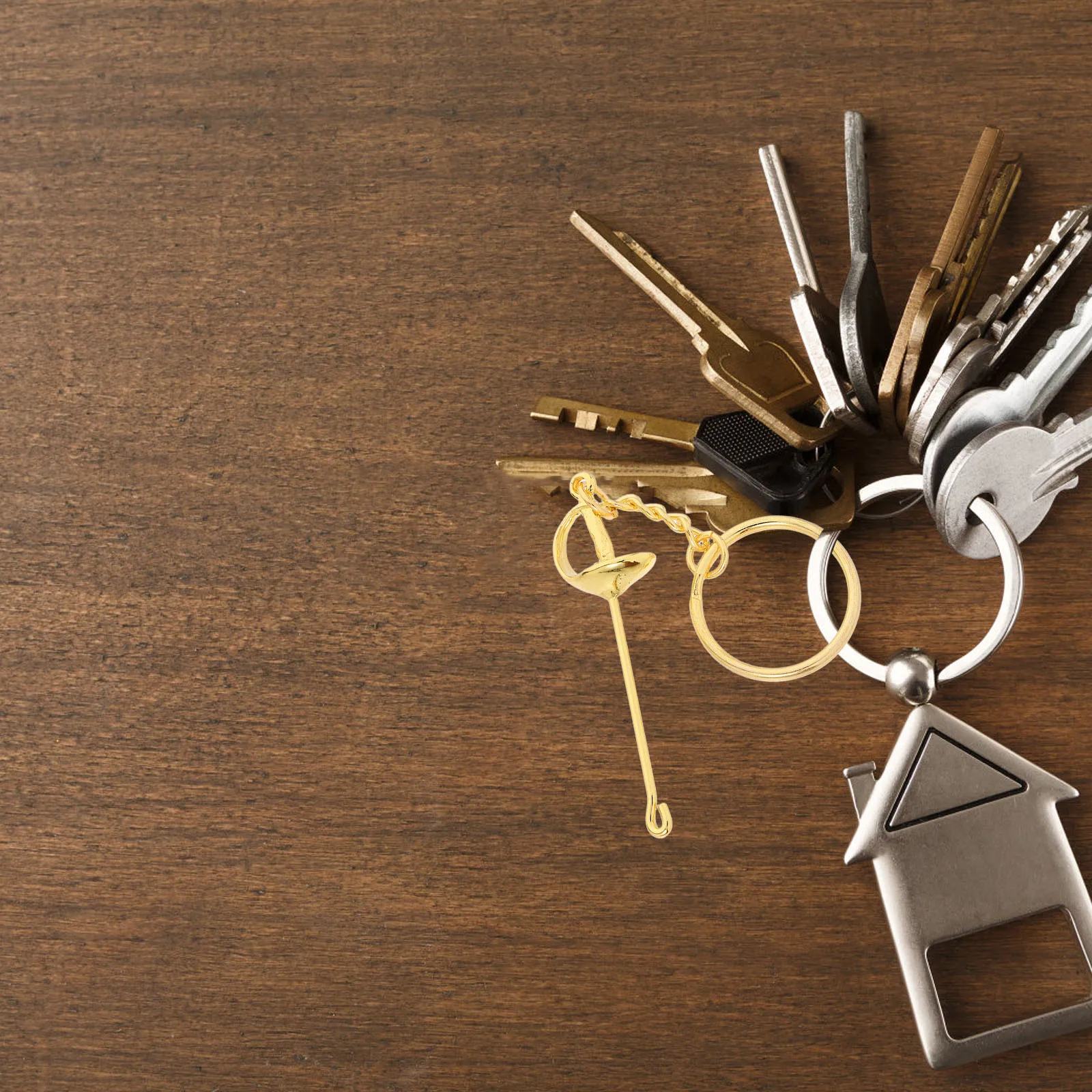 

3 Pcs Fencing Keychain Sports Birthday Party Favors Cool Metal Charms for Backpacks Keys Organized Keepsake Gifts