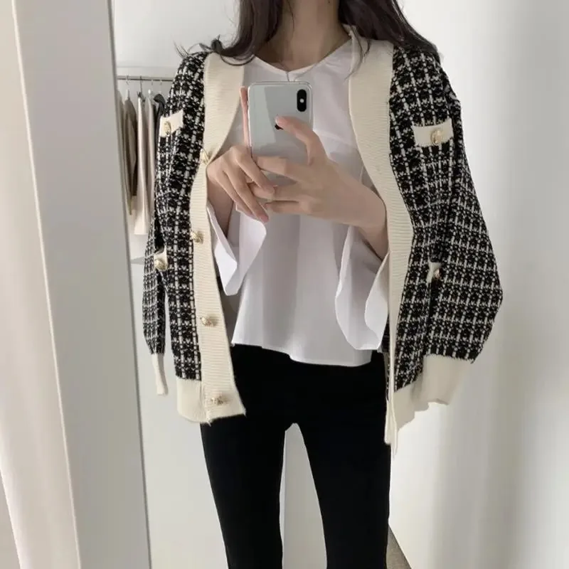 Women\'s Sweater Cardigan Autumn Korean Chic Knit Coat Single Breasted Black White Plaid Long Sleeved Sweater Jacket for Women