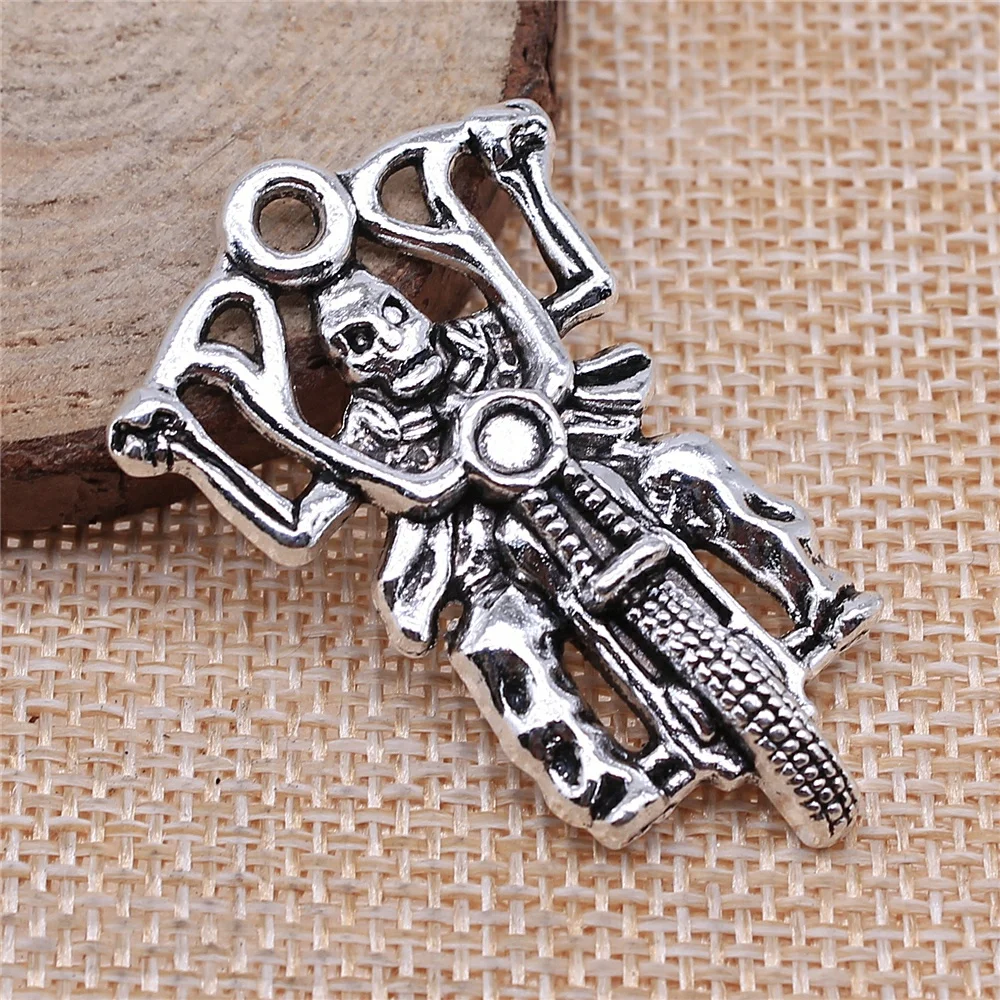 WYSIWYG 2pcs 44x28mm Antique Silver Color Antique Bronze Motorcycle Skull Charm Skull Charm Pendants Skull Motorcycle Pendants