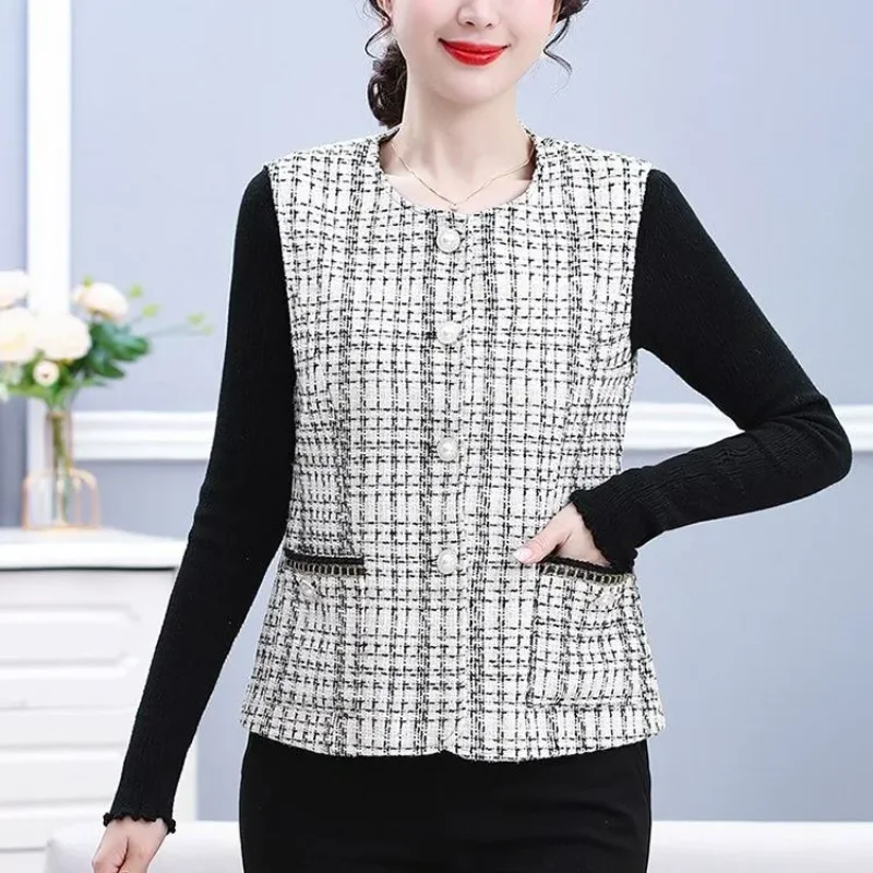 

Women's New Spring and Autumn Spliced round Neck Button Plaid Fashionable Slimming Age-reducing Jacket Vest Top