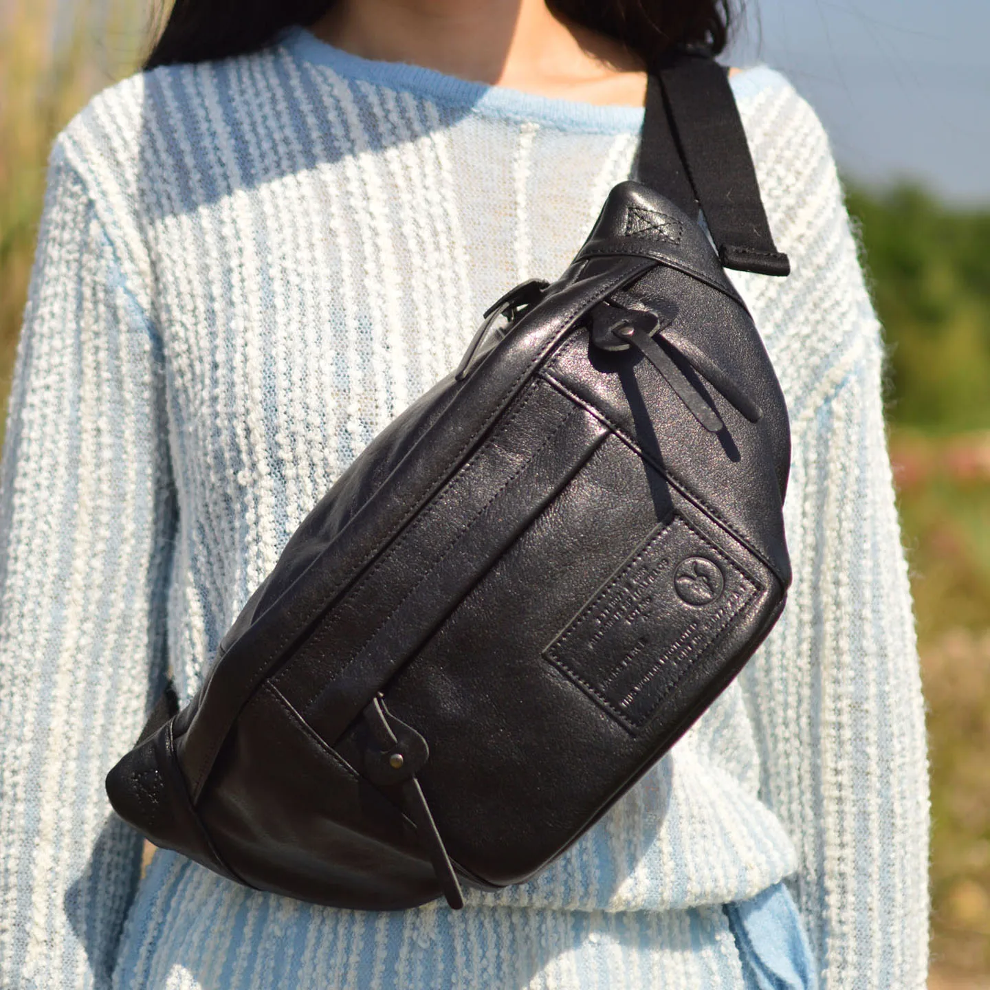 

AETOO Retro genuine leather waist bag, top-grain cowhide vegetable-tanned leather distressed shoulder bag for both men and women