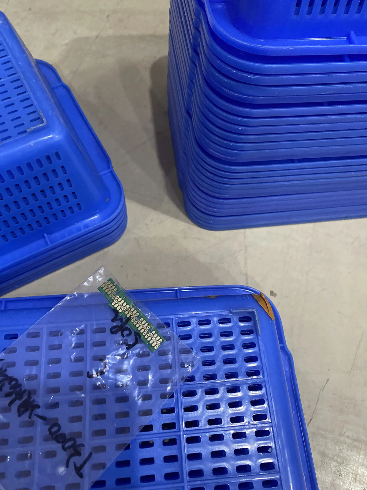 

T6941-T6945 Cartridge Chip For Epson SureColor T3000 T5000 T7000 T3070 T5070 T7070 T3200 T5200 T7200 T3270 T5270 T7270 Printer