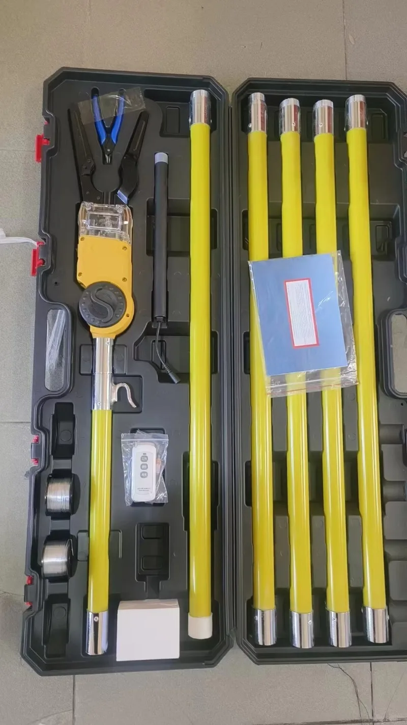 Strumento automatico per legare cavi con asta per legare cavi