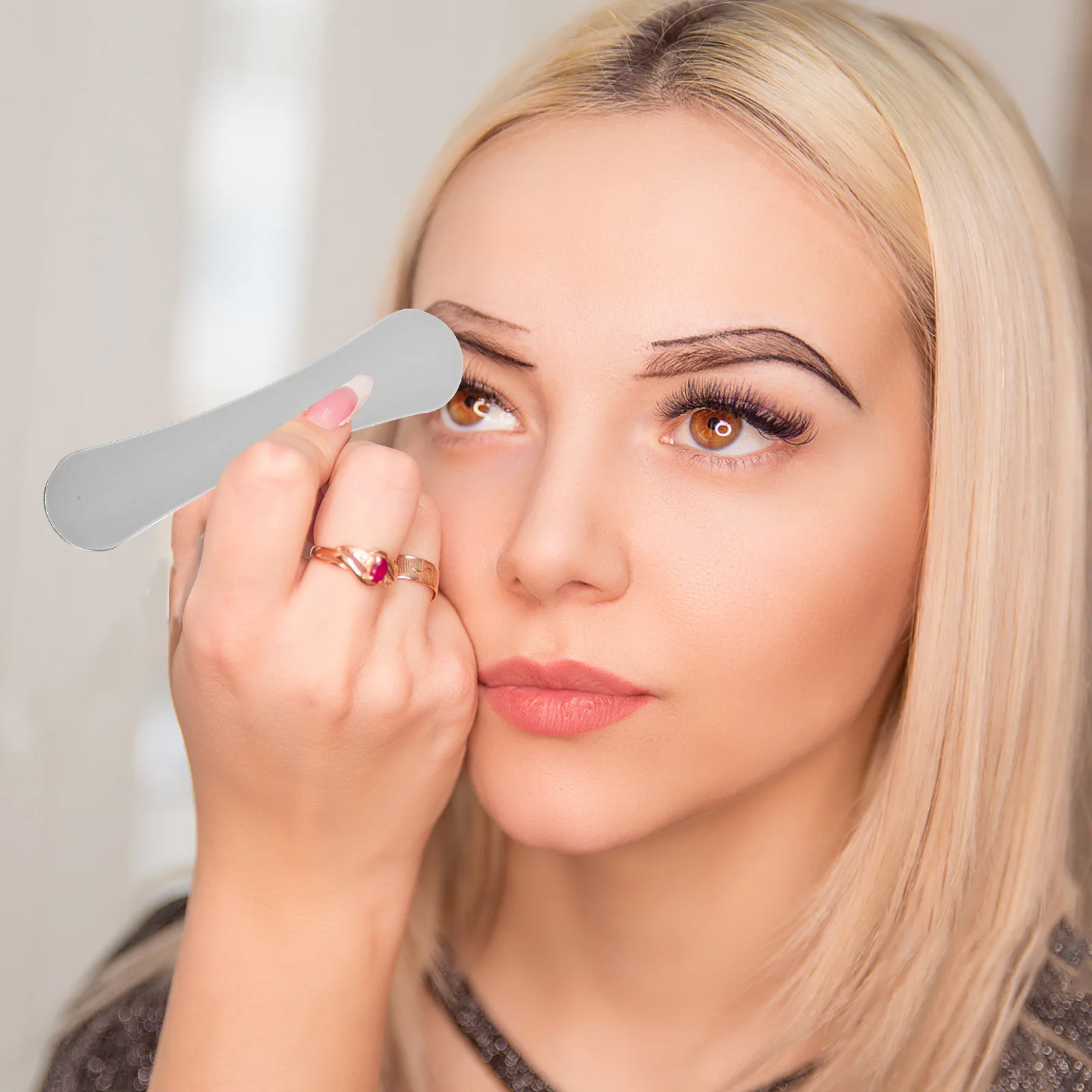 

Eyelid Thread Shield Washing Protection Double Guard for Eyeliner Stainless Steel Makeup Salon Use