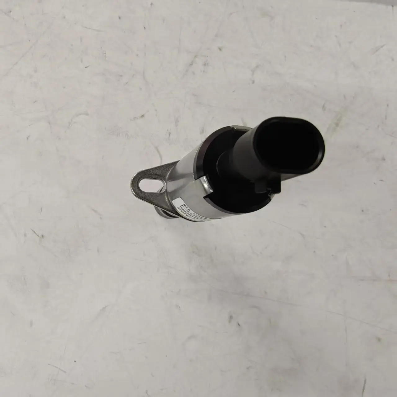 Original New Oil Pressure Control Valve for SAIC MAXUS G10 10226141