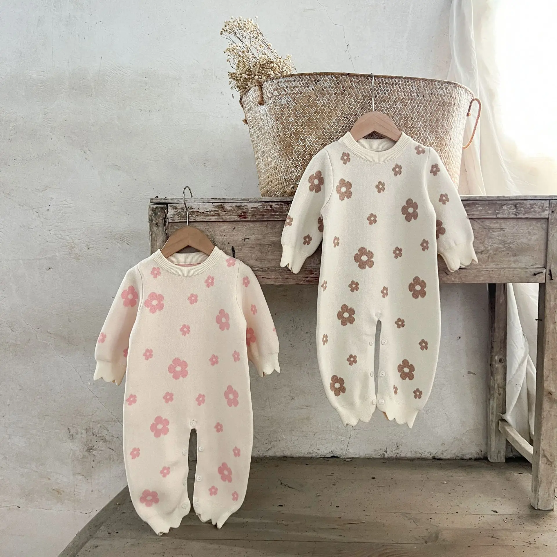 2026 Flower Girls Rompers Cotton Flannel Bodysuit for Baby Girls Infant Toddler Onesie Sweater Rompers Jumpsuit