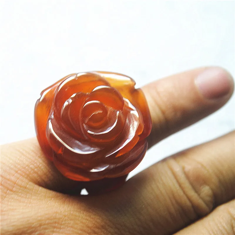 1PCS Hot Womens Rings Flower Shape Natural Carnelian Black Onxy Rose Quartz Material