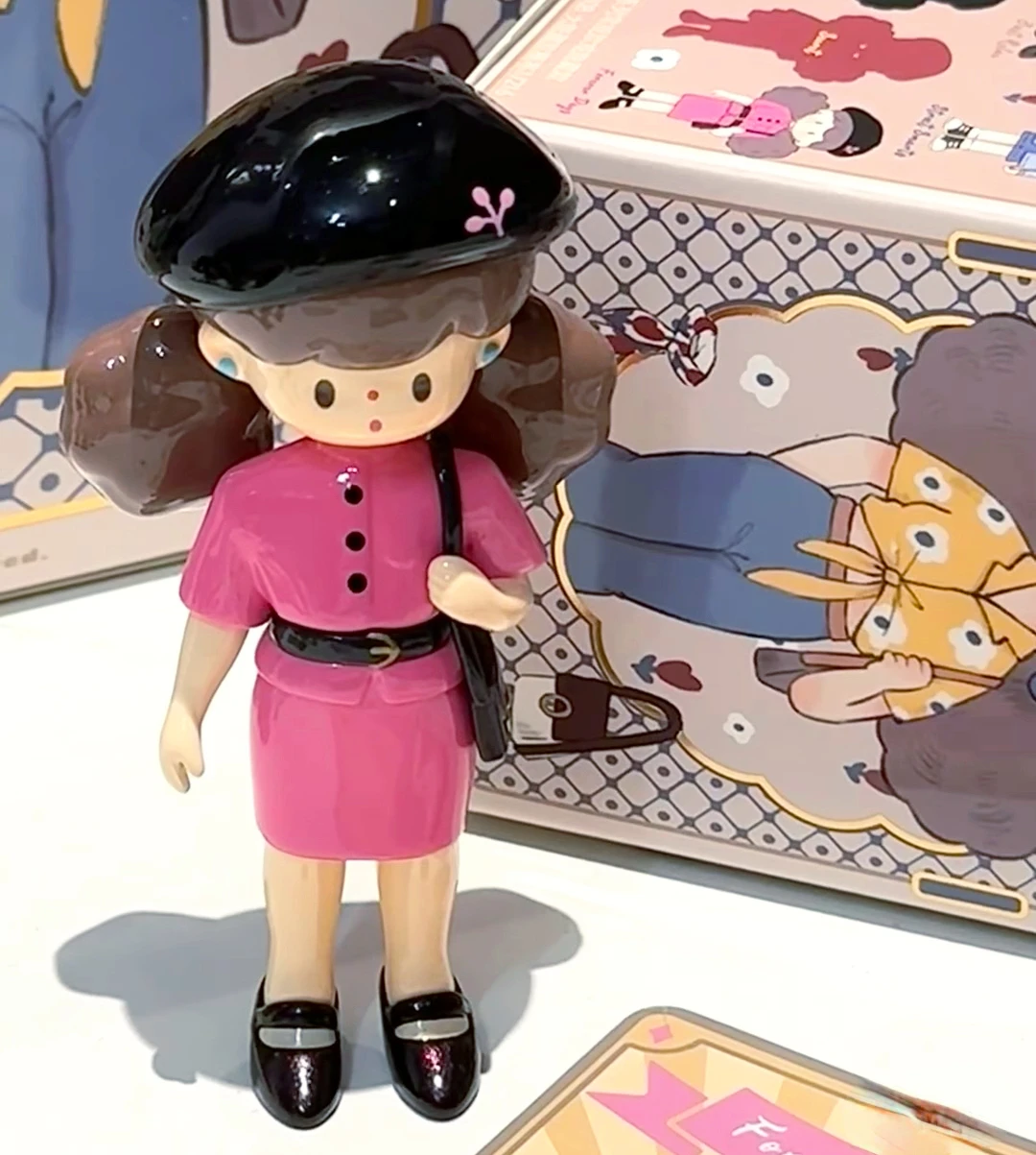 

Molinta Retro Girls Series Mystery Box OOTD Vintage Sweet Cool Girl Happy Life Figure Short Skirt Coquette Art Decoration