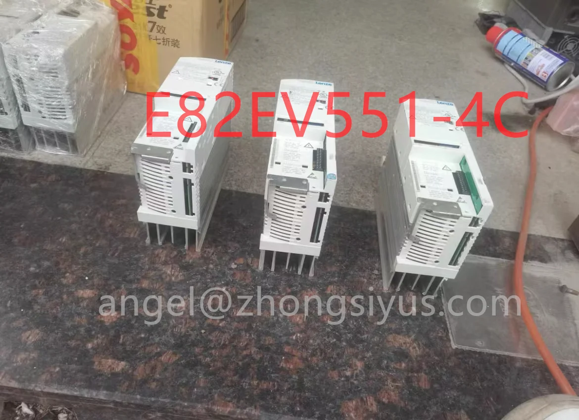 Imagem -06 - Inversor 0.55kw 380v Teste ok E82ev551 4c em Boas Condições E82ev5514c