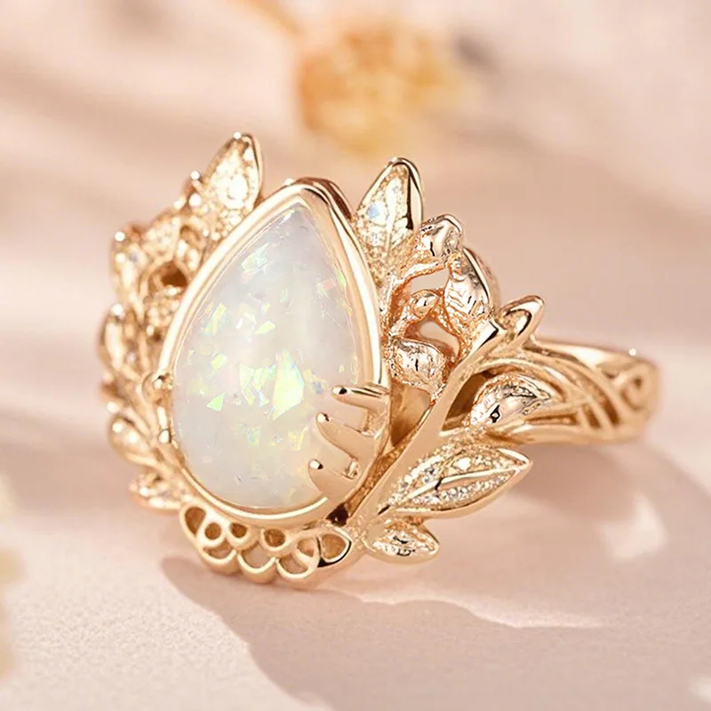 European and American Style Design, Elegant Ring, Imitation of Australian Treasure Water Droplet, Attending Banquet Accessories