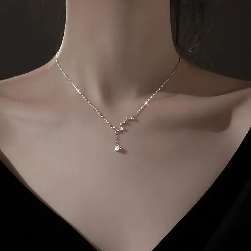 The new Korean version of the Beidou seven star design features a minimalist style high-end  and luxurious girlfriend necklace