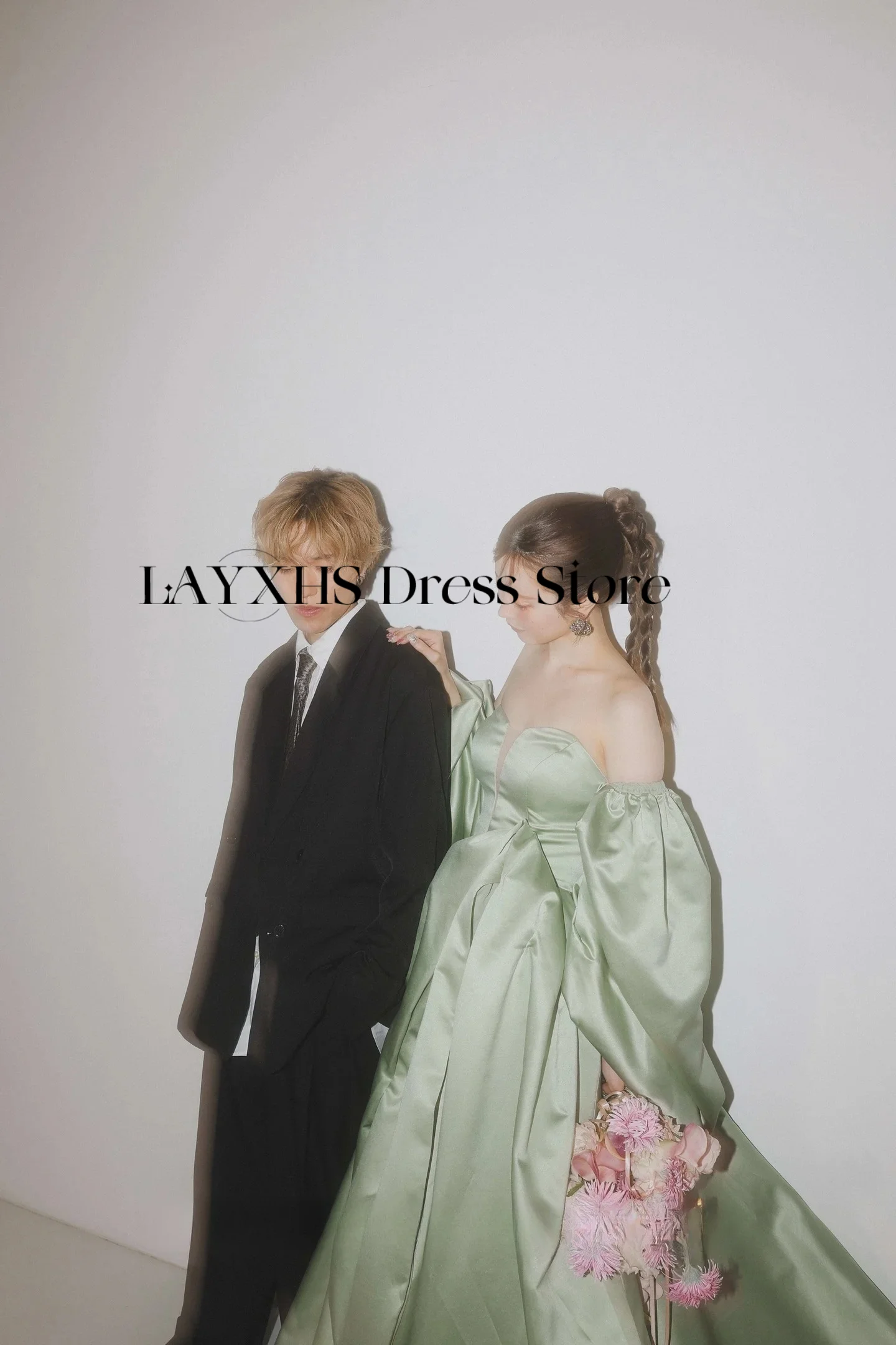 Abiti da sera semplici in raso di seta verde salvia Corea Giappone Abiti da ballo per servizio fotografico all'aperto con maniche staccabili a fessura alta 2026