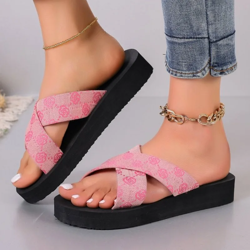 Women Slippers Outdoor Light Weight Cool Shoes Ladies Flat Flip-flop Non-slip Basic Home Sandals Slides