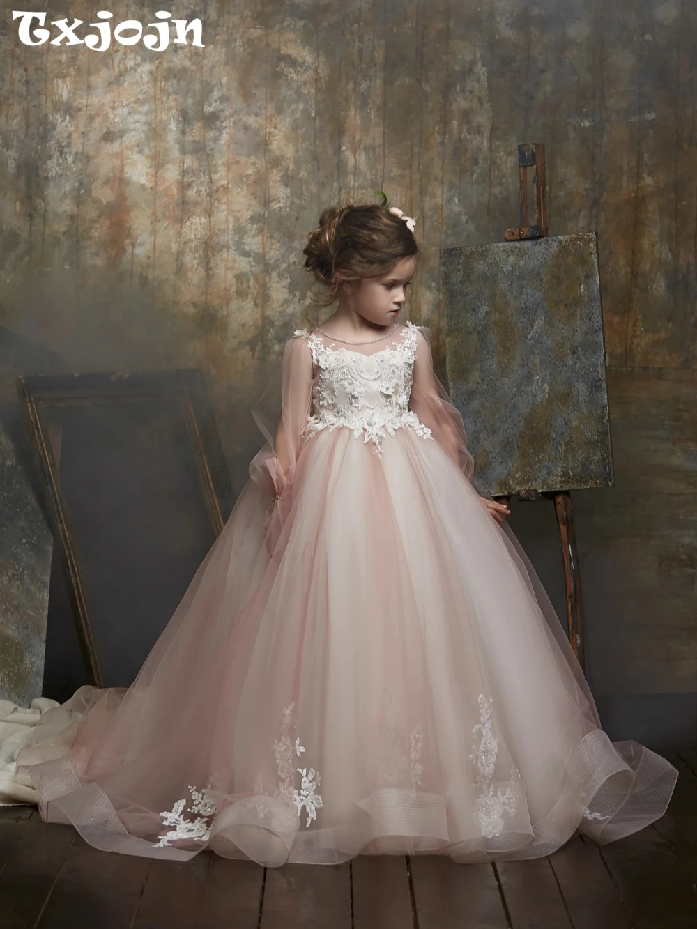 

Exquisite Beaded Lace Appliques Princess Gown Kids Wedding Guest Wear Charming Long Sleeve Girls Dresses With 3D Flower On Sale