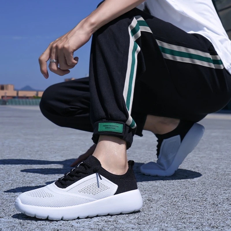 

Новый бестселлер, дышащая пара цветов, двухцветная тканая мужская уличная легкая и модная спортивная повседневная обувь на мягкой подошве