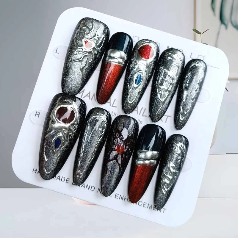 10Pcs Women 3D Relief Black Purple Small Snake and Black Red Gilding Butterfly Pless on Nails Nail Stickers Fake Nails Nail Art