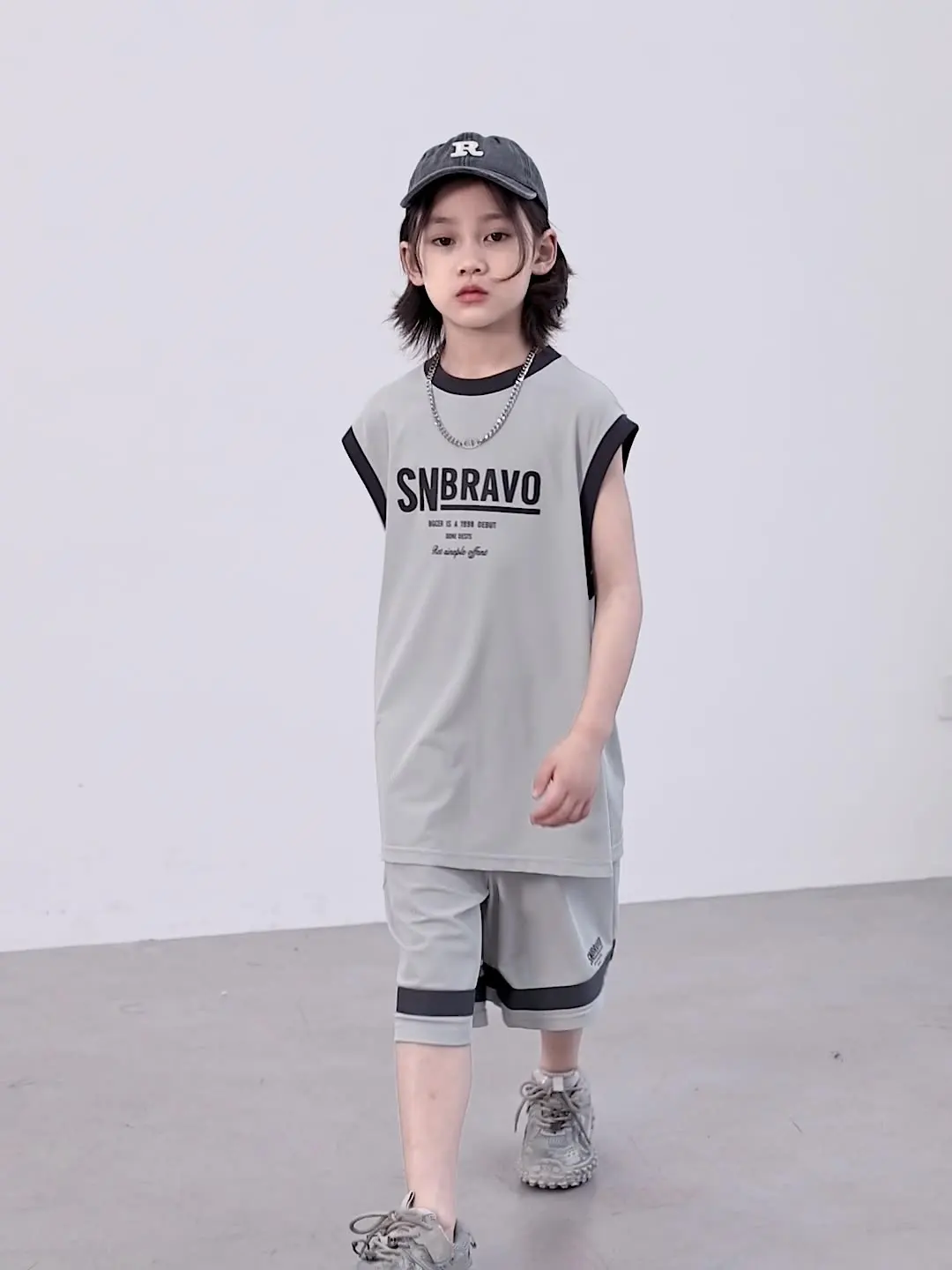 

Letter Print Boys' Summer Sleeveless Sports Exercise Set 2025 New Children's Fashionable Loose Thin Summer Vest Two-piece Set