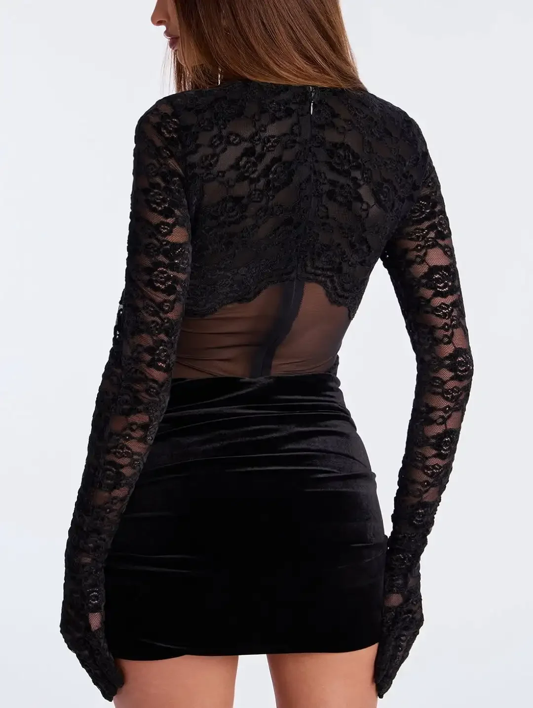 Czarna aksamitna sukienka mini z patchworkiem i koronką, damska, seksowna, prześwitująca, z długim rękawem, okrągły dekolt, dopasowana sukienka, elegancka sukienka na imprezę lub do klubu, kolekcja 2025.