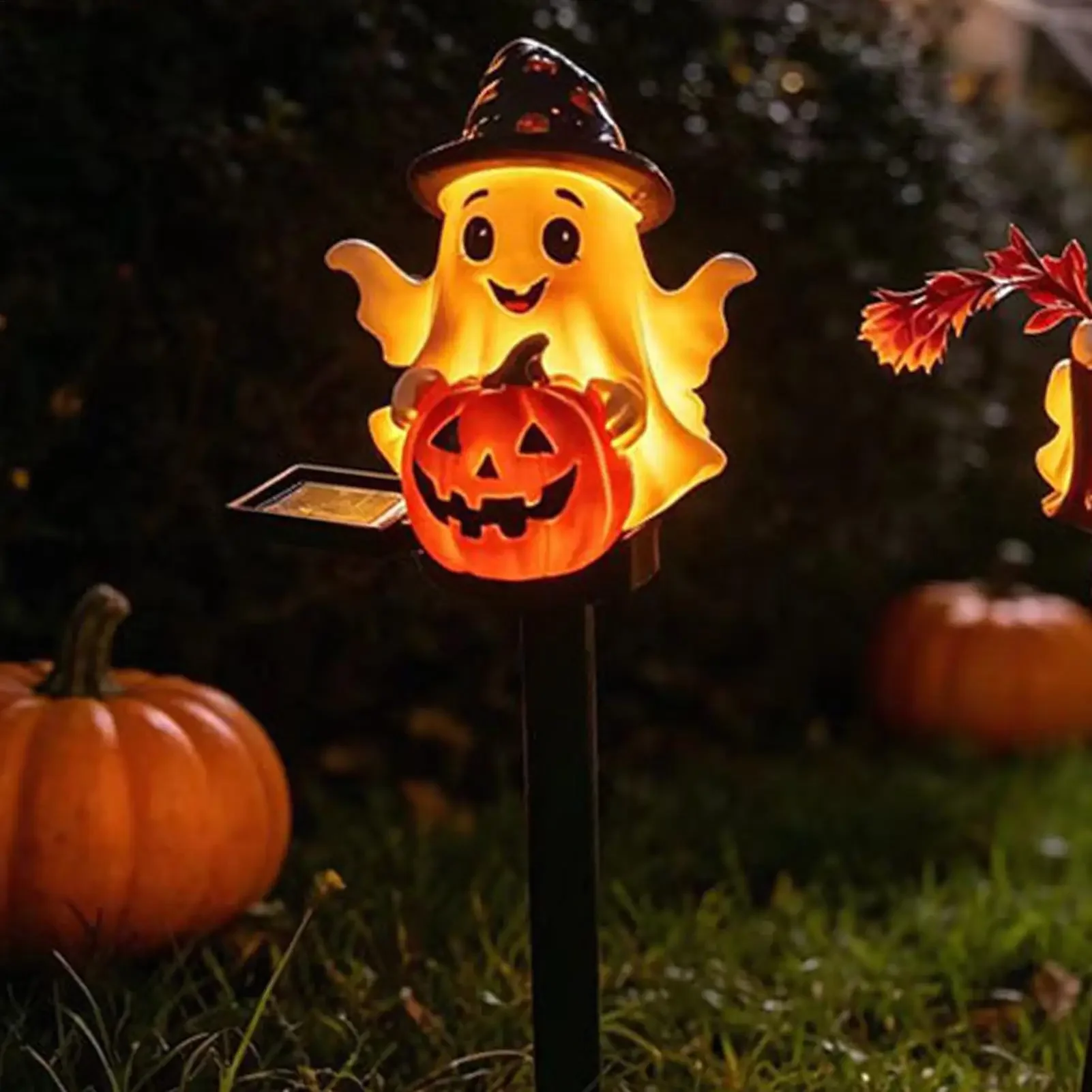 Halloween Stake Lights Waterproof Resin Figurine Sculpture Solar Ghost Lights Pumpkin Stakes For Garden Courtyard Patio Lawn