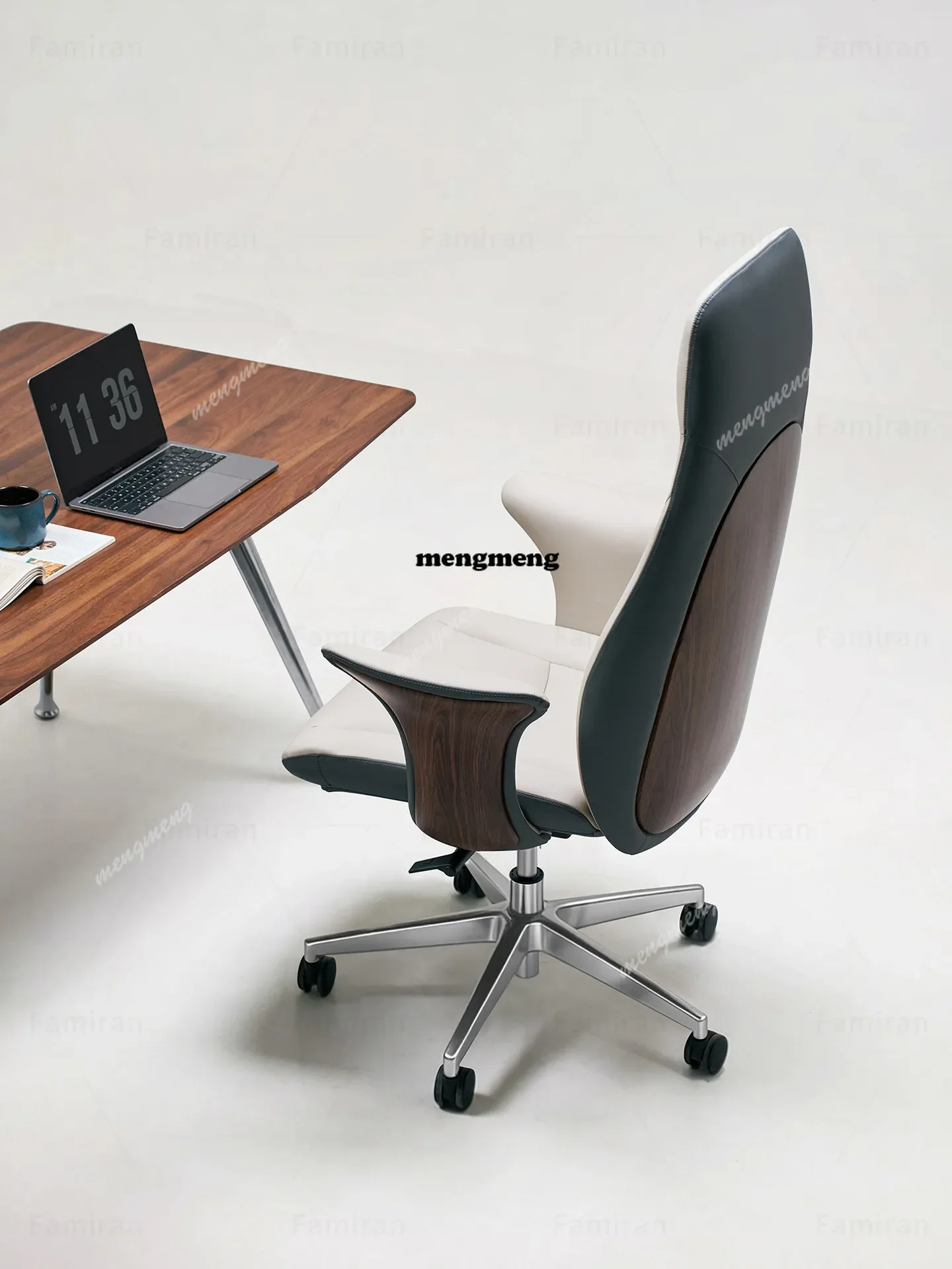 Hot sales Leather Boss Chair Business Office Chair Ergonomic Computer Chair Sedentary Comfortable Back Seat