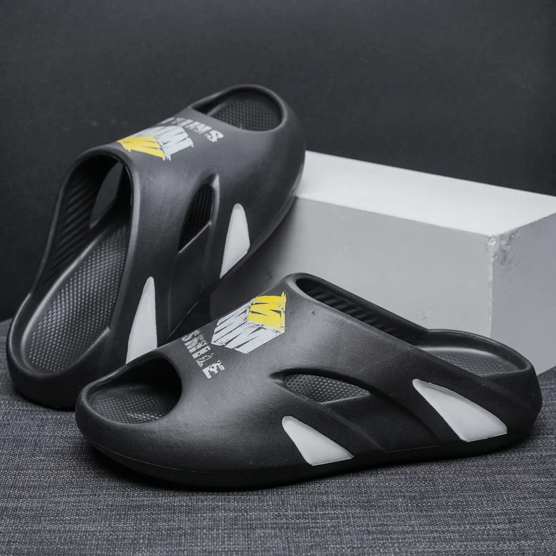 

Men's Summer Outdoor Slippers, Non-Slip, Anti-Odor, Lightweight, Wear-Resistant, Men's Outdoor Sandals with a Soft Feel, Beach Sandals