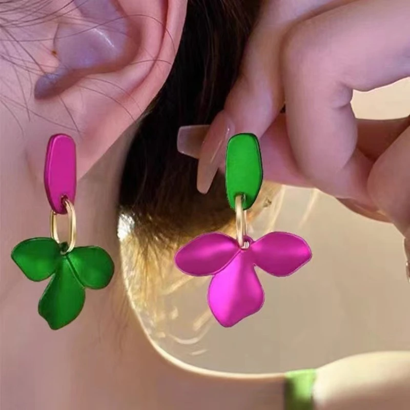 2024 Summer Trend Green Rose Color Flower Earrings for Women Personality Plant Exaggerated Flower Drop Earrings Fashion Jewelry