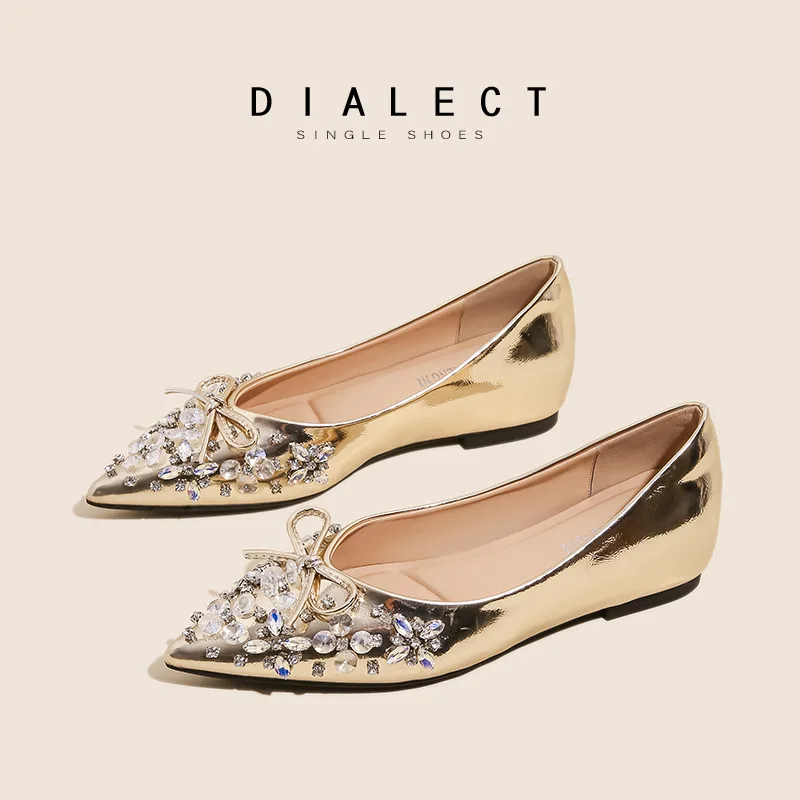 

2026 Fashion Women Flats Shoes Zapatos Mujer Crystal Rhinestone Bow Pointed Toe Boat Shoes Female Slip on Brides Wedding Shoes