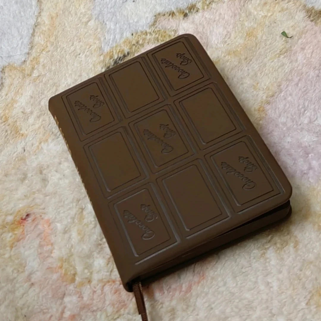 زهرة تعرف 2023 هدية السنة الجديدة مخطط الشوكولاته حقيبة قماش بطاقة السنة الجديدة المغلف الأحمر