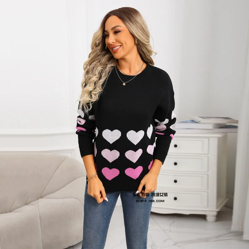 

Fashionable Contrasting Color Love Sweater Large Size Pullover Round Neck Knitted Heart Sweater Top