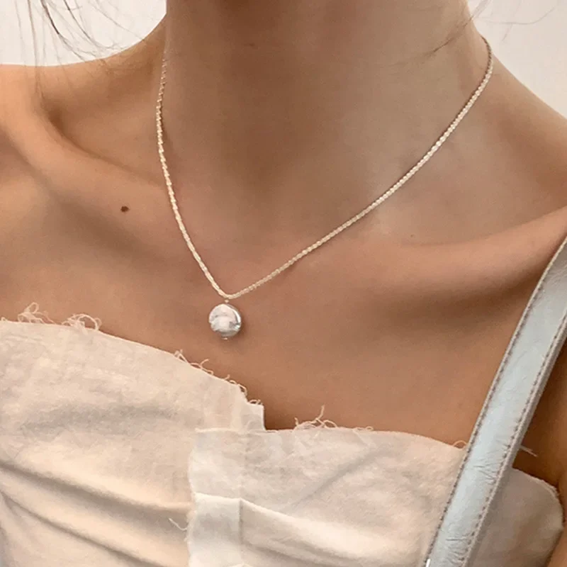 ALLNEWME Simple Bling Bling Silver Water Wave Chain Chokers Necklaces for Women Baroque Freshwater Pearl Pendant Necklace 2024