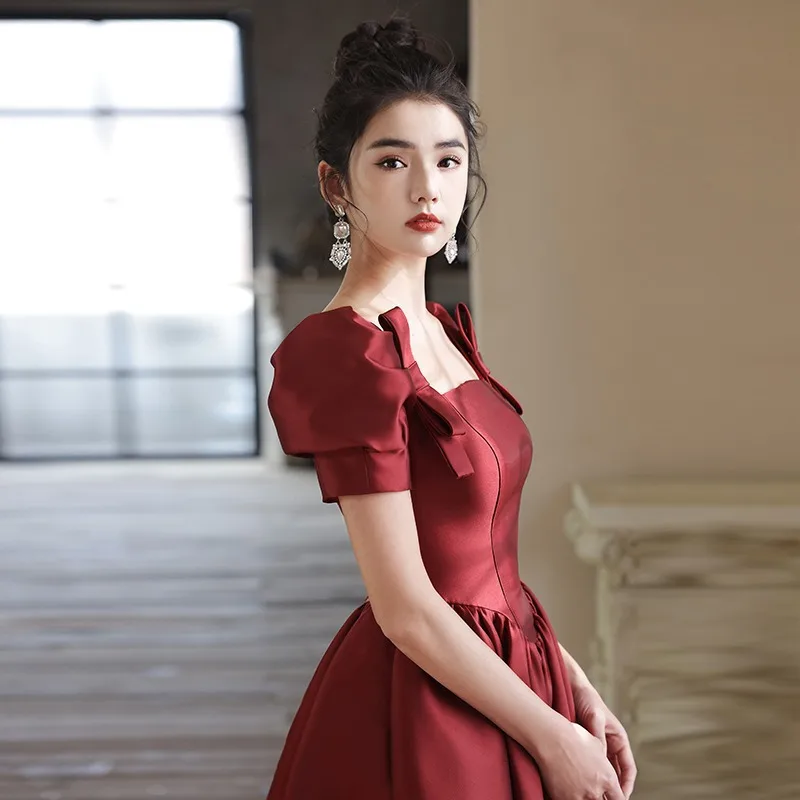 

Платье для тостов, новое банкетное платье невесты, женское обручальное платье, весна 2026, высокий класс, маленькое и популярное, подходит для повседневного использования