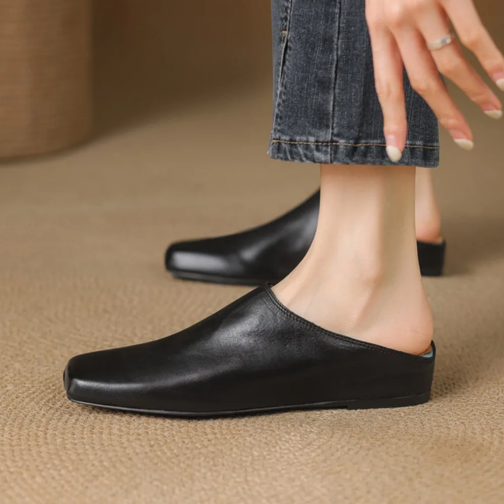 

Hot Sales 2025 New Women's Shoes Cover Toe Flat Slippers Genuine Leather Women's Sandals Retro Fashion Garden Clog Slide