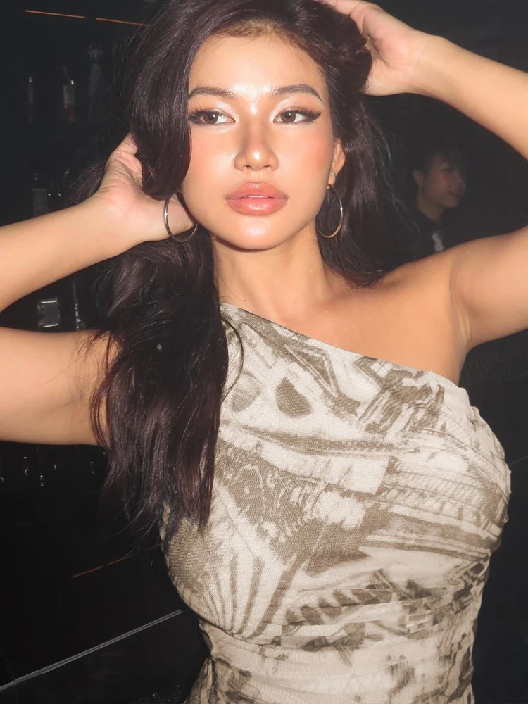 فستان صيفي قصير من Sisterlinda للإصدار للصغار في الشارع K24D61972 فستان بناتي مطبوع نحيف قابل للطي بكتف واحد بدون ظهر