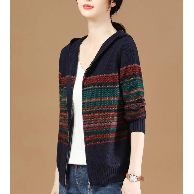 Women\'s Hooded Collar Patchwork Sweater Loose Striped New Spring and Autumn Zipper Long Sleeve Casual Knitted Cardigan Coat