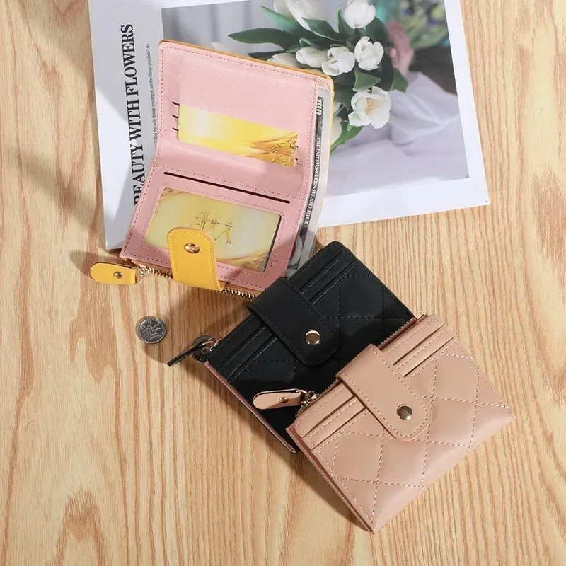 محفظة نسائية من Baellerry مصنوعة من الجلد باللون الوردي وحامل بطاقات نسائية وحقيبة صغيرة مع سحاب للفتيات ومحافظ للعملات المعدنية باللون الأسود والأحمر للنساء