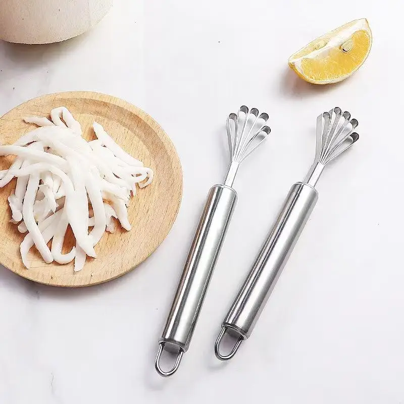 Kitchen Scraper for Coconut Flesh, Fruits, Vegetables and Fish Scales, Multi‑Purpose Stainless‑Steel Coconut Grater