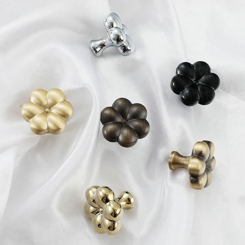 Nordic Furniture Knobs Luxury Brass Knobs and Handles for Drawers Multiple Color Options Beauty Knobs and Decorative Handles