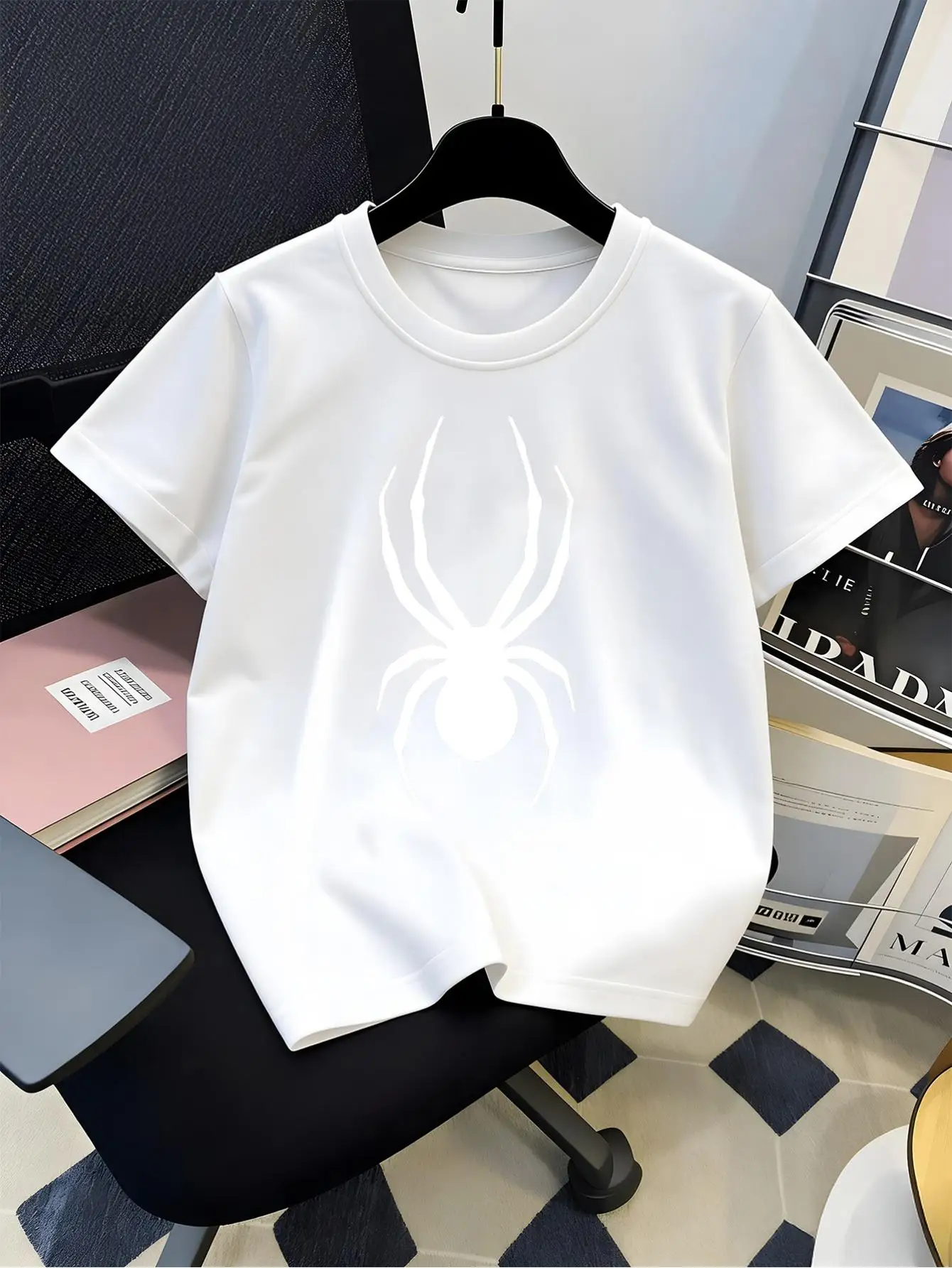 Cool White Spider Silhouette Retro Art Graphic Print Family Matching Short Sleeve Tee Boys Girls Kids Summer Casual Tops