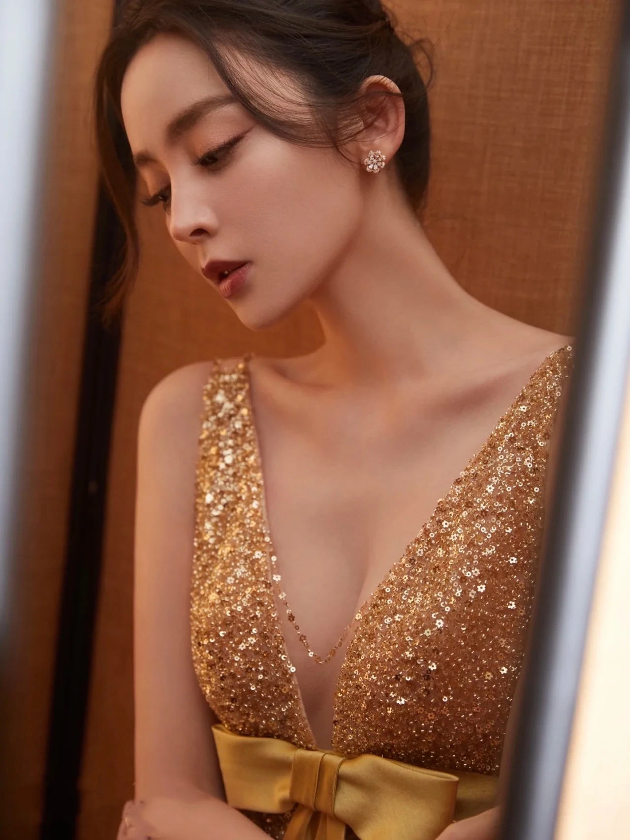 Elegant High Waist Sequin Dress Birthday Luxury Gift Deep V Neck  Knot Gold Shiny Gown for Wedding Date Anniversary