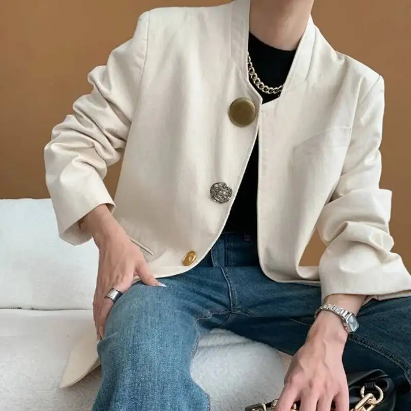 FANAN Women’s Jacket Regular Shoulder Large Buttons Textured Spring Autumn 2025 Lightweight Elegant Comfortable Premium Quality