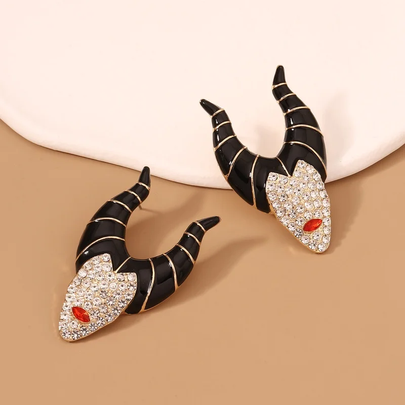 New Fashionable Personalized Magic Witch Set With Rhinestone Earrings Accessories For Women Wholesale Gifts