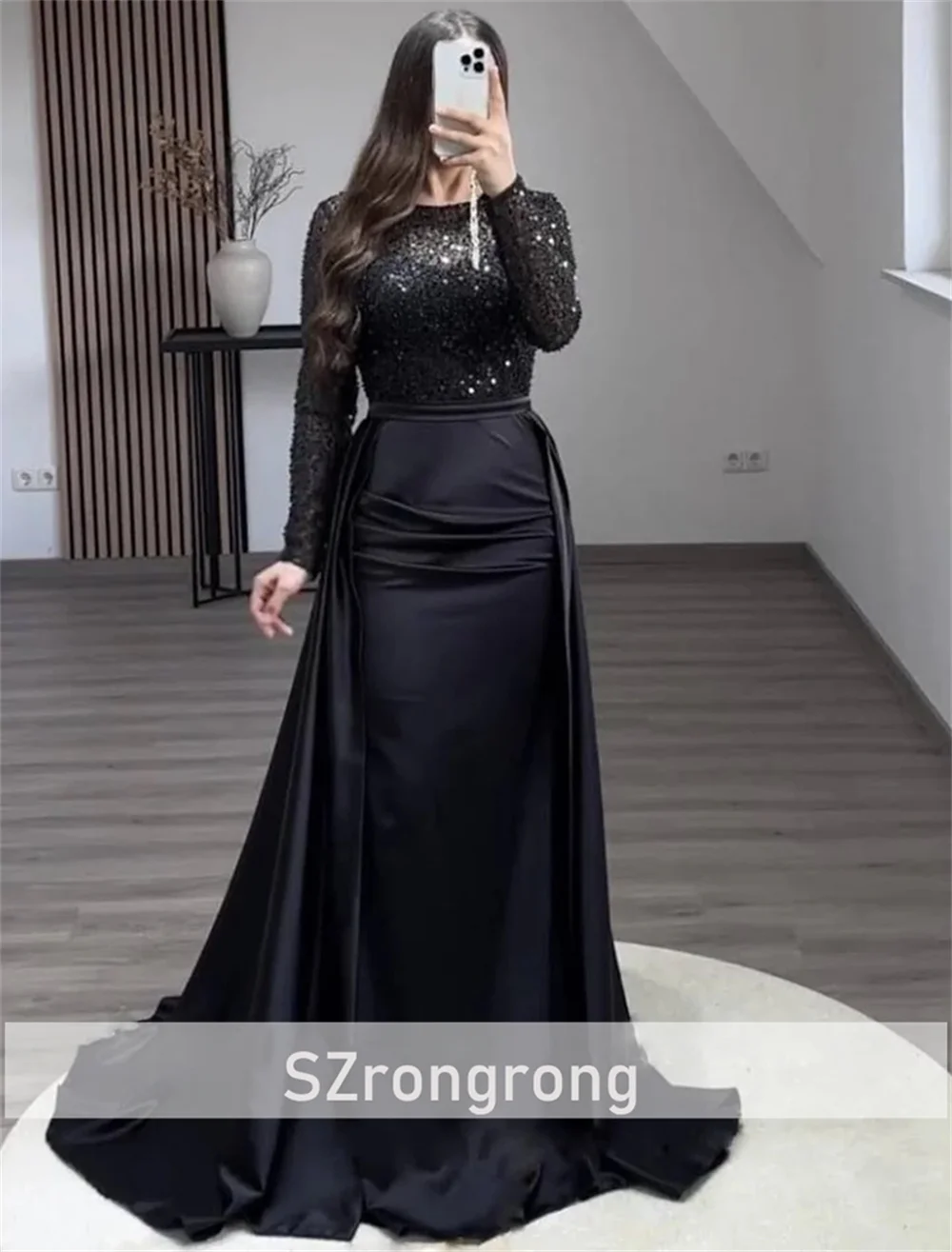 فستان سهرة رسمي برقبة دائرية من الساتان والترتر اللامع حورية البحر بدون ظهر وأكمام طويلة لحفلات الزفاف مع سويب تراين مخصص