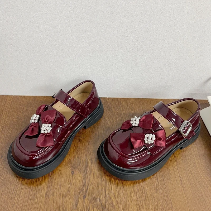 Scarpe eleganti da ragazza in pelle verniciata: scarpe Mary Jane per ragazze, scarpe da scuola per ragazze rosse con perline per feste di matrimonio principessa, appartamenti luminosi