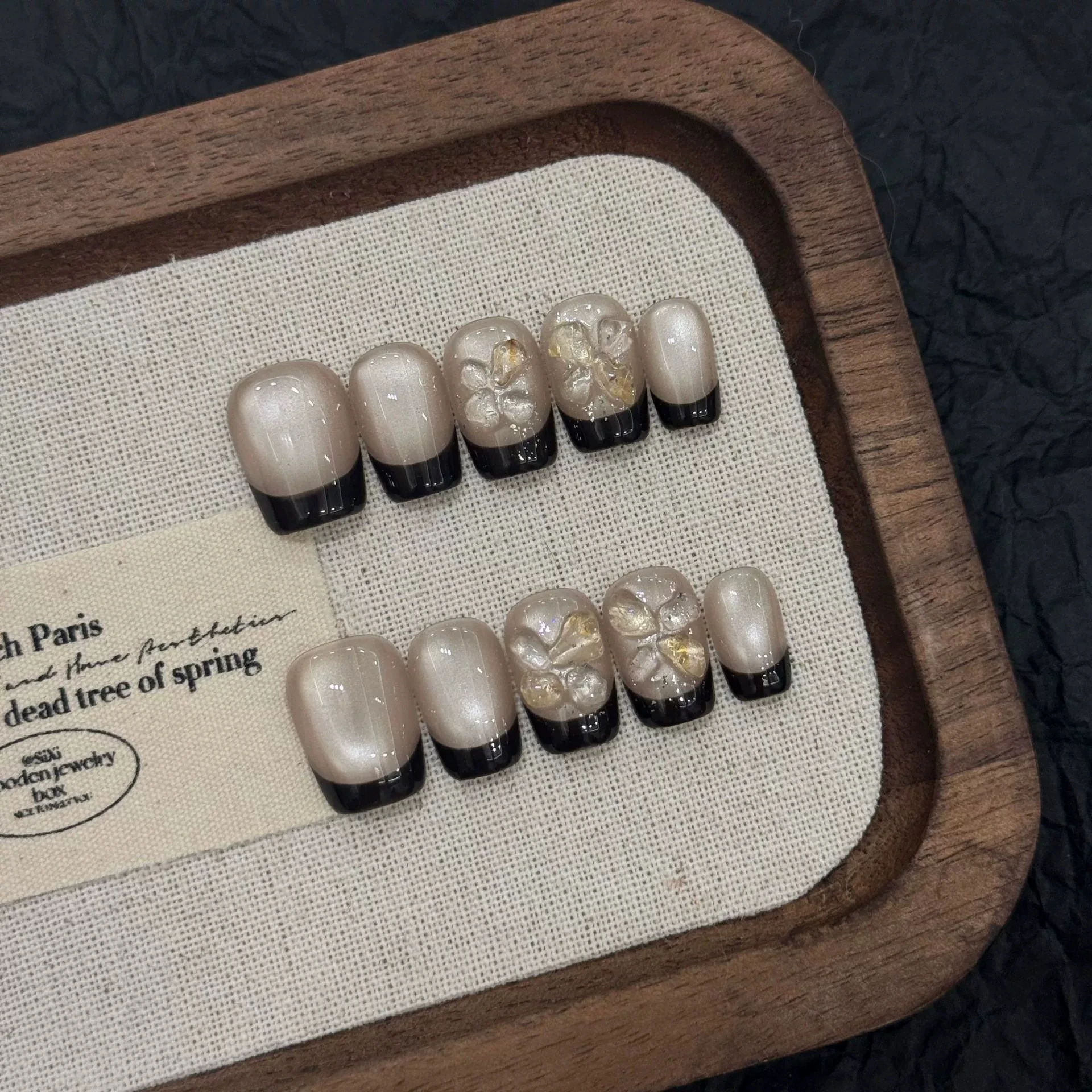 

Press On Nails Detachable Y2K Black French Cat's Eye False Nails Short Balle Fashion Crystal 3D Flower Handmade Fake Nails Decor